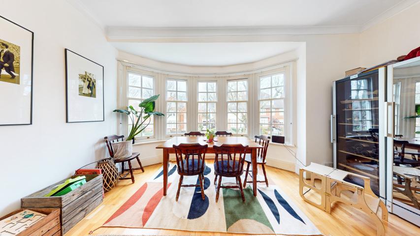 Wonderful Family Home in Hampstead Ferncroft Avenue, Hampstead